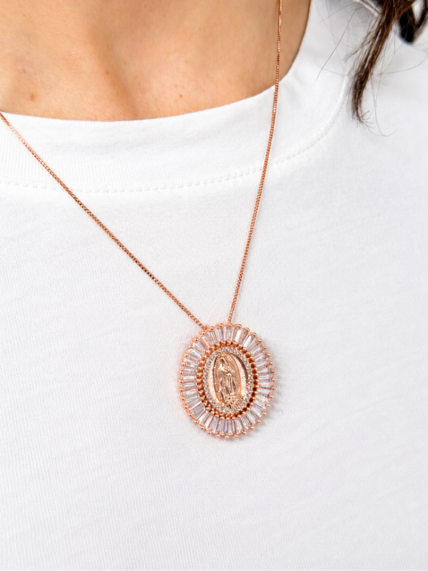 CE1F4FD8-5B6B-4190-B626-3BCE6BD15248 The Miraculous Necklace